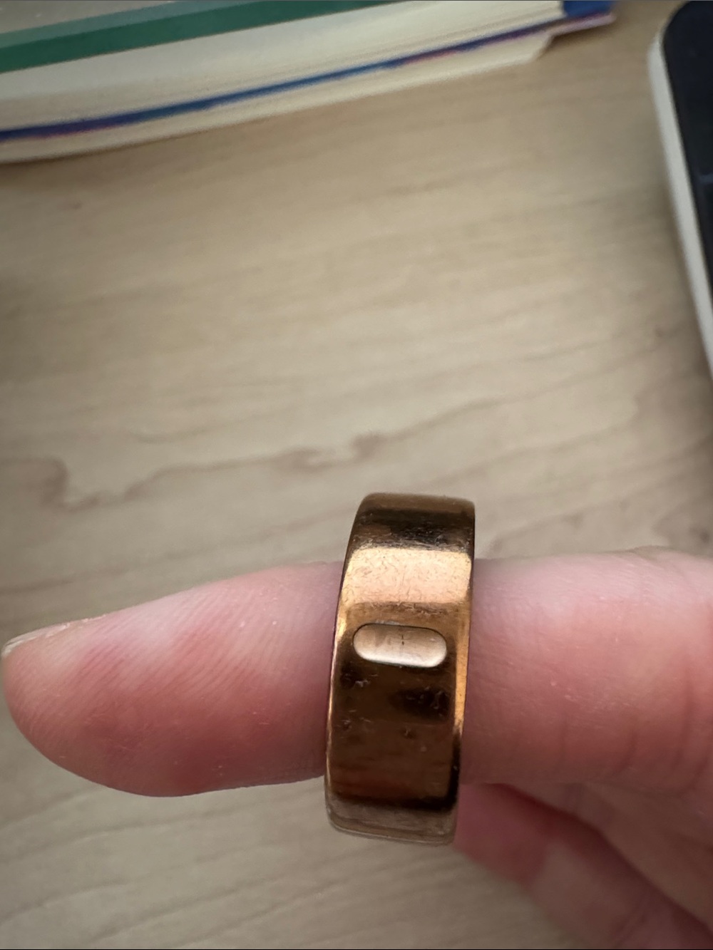 Oura Women's Ring in rose gold size 8 - Picture 6 of 7